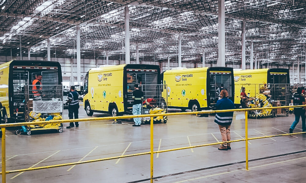 mercado-livre-adota-vans-100%-eletricas-da-arrow-mobility-para-otimizar-as-entregas