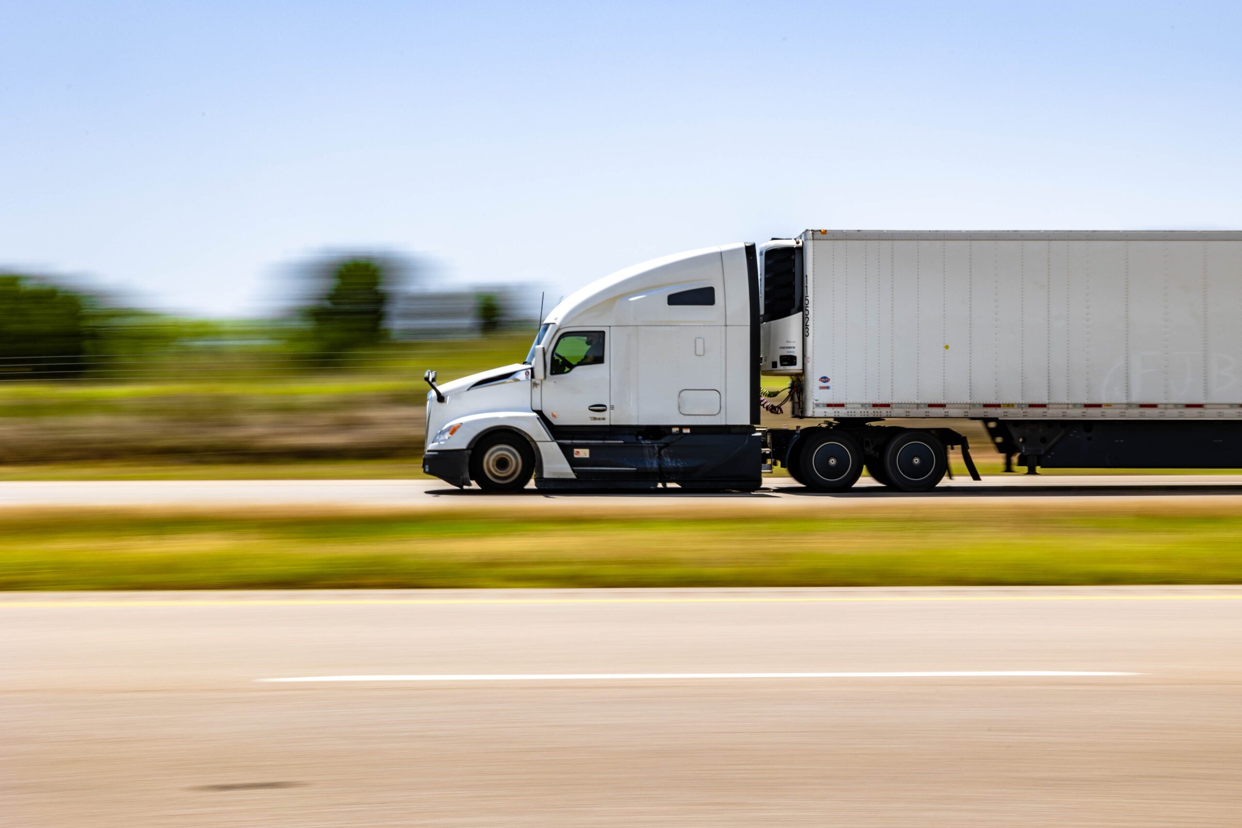 preco-do-frete-rodoviario-sobe-1,23%-em-maio,-mesmo-com-queda-no-valor-do-diesel