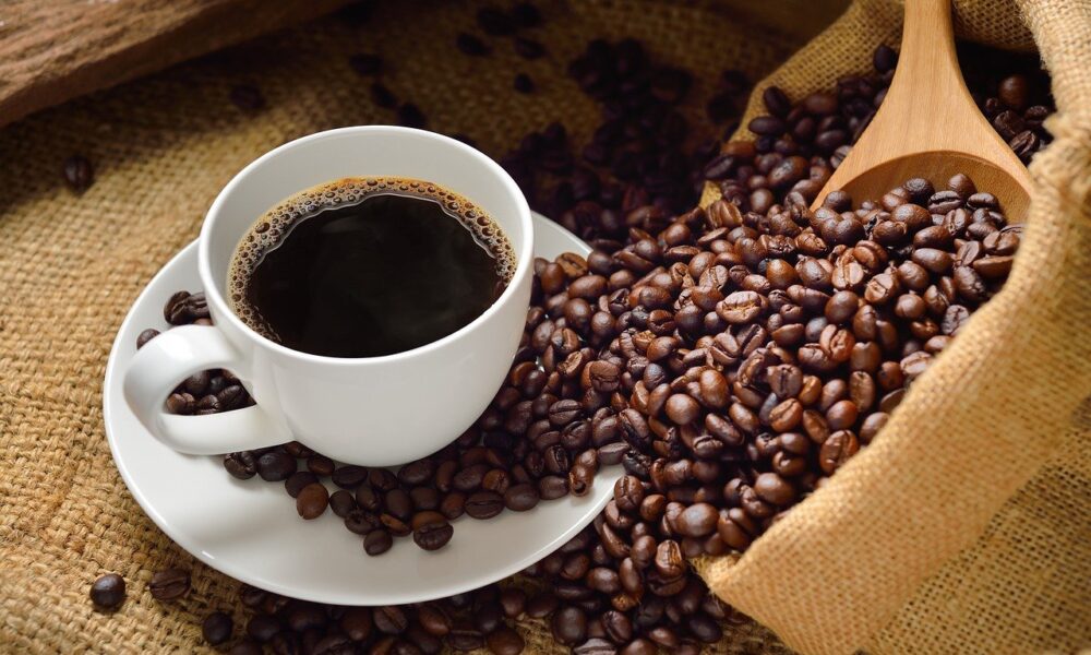 cafe:-ny-recua-mais-de-1%-com-aumento-de-estoques-certificados-e-colheita-no-brasil